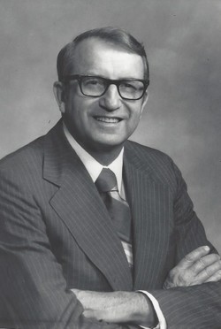 Albert Laurence _Luce Jr.