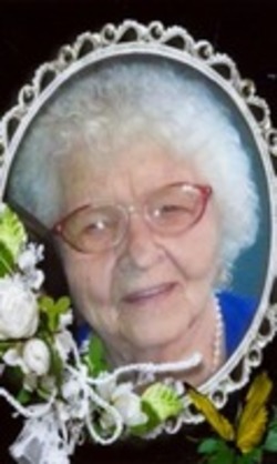 Betty_Brown (nee Stephenson)
