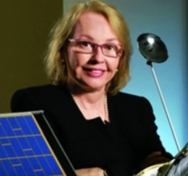 Beverly_Stapleton