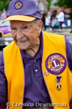 Carlos Santos, Sr. (1917 - 2020)