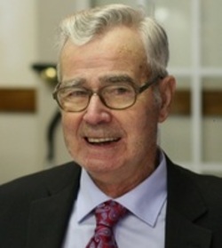 Cowles_Moore