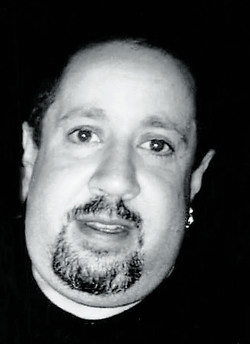 Dennis_Carreiro