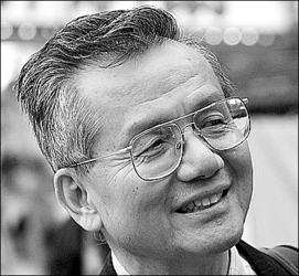 Dr. Etang_Chen