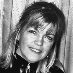 Ellen_Lynch
