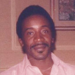 Elliott M._Wynn