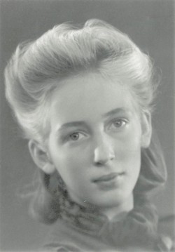 Ester_Hustvedt