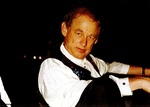 Gordon Thomas