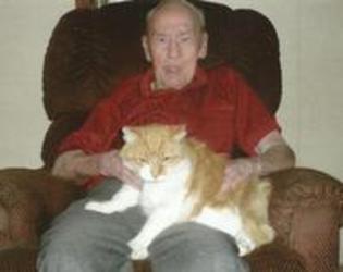 Harold_Hollenshead