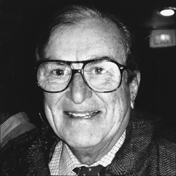 Harry_Andrews