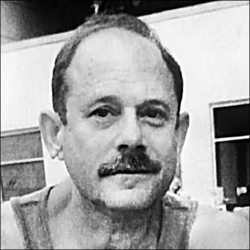 Harvey_Blume