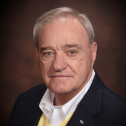 Howard_Tackett