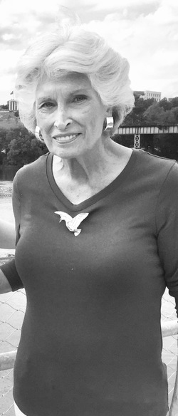 Joyce_LeGrande