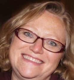 Julie_Lynch