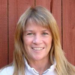Kristine_Lyle