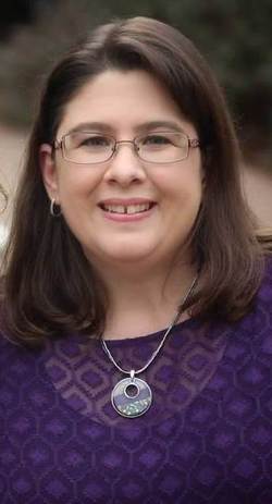 Laurie Ayn_Lynn
