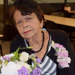 Lucinda_Dutra