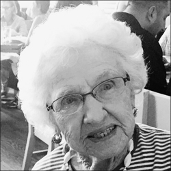 Marie_Lyons