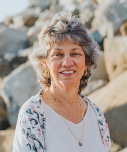 Mary_Szeles