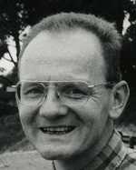 Robert Hunting (1931 - 2020)