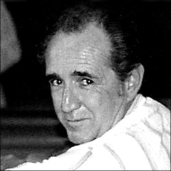 ROBERT L._Riley