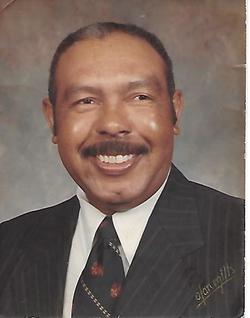 Roy_Saunders