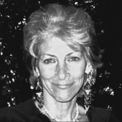 Suzanne_Powell
