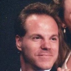 Thomas_Hunter, Jr.