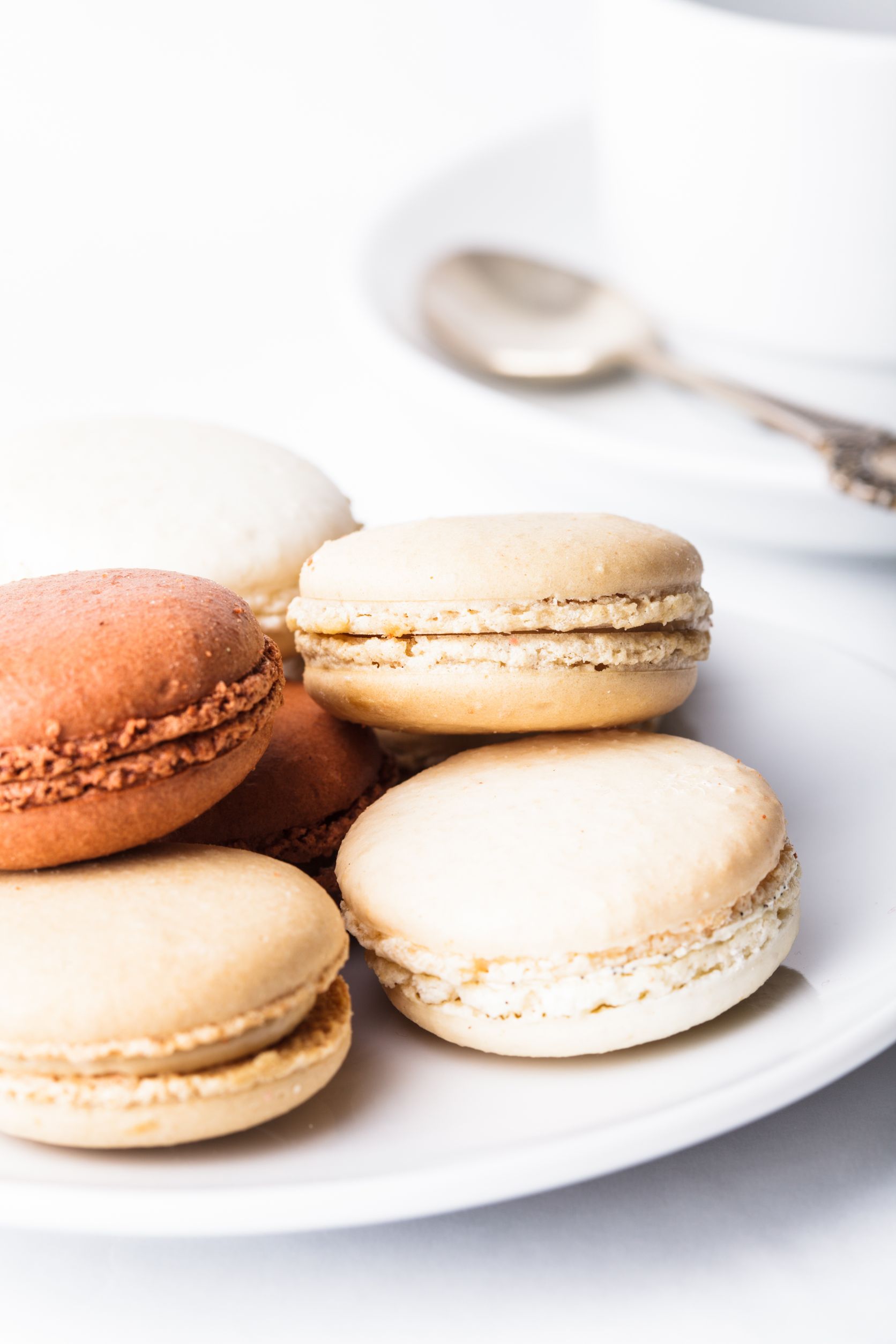 French Recipe Almond And ButtercreamFilled Macarons 12 Tomatoes