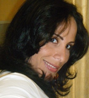 Looks_2_medium