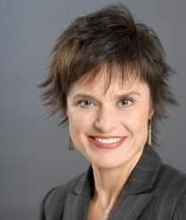 Victoria  Smith