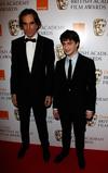 Thumb_movies_awards_bafta2008_radcliffe_001
