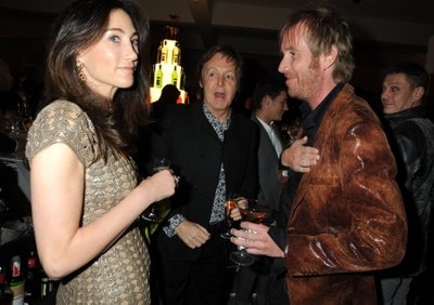Normal_events_2009_theboatthatrockedprem_ifans_27