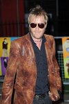 Thumb_events_2009_theboatthatrockedprem_ifans_17
