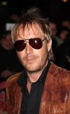 Thumb_events_2009_theboatthatrockedprem_ifans_18