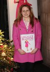 Thumb_events_2010_legallyblondegalaperformance_01