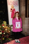 Thumb_events_2010_legallyblondegalaperformance_02