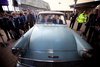 Thumb_fans_events_royalfamilyvisitsstudio_0009