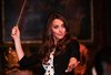 Thumb_fans_events_royalfamilyvisitsstudio_0014