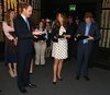 Thumb_fans_events_royalfamilyvisitsstudio_0025