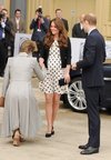 Thumb_fans_events_royalfamilyvisitsstudio_0030