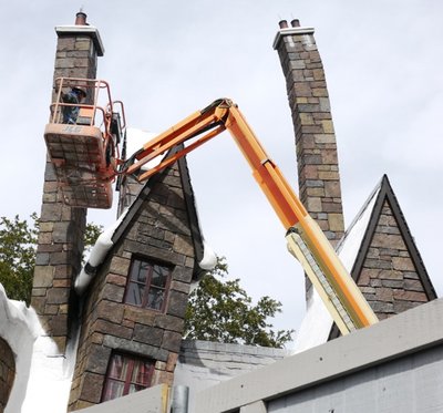 Normal_fans_harrypotterthemepark_construction_802