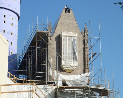 Normal_fans_harrypotterthemepark_construction_052