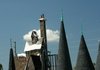 Thumb_themepark_construction_008