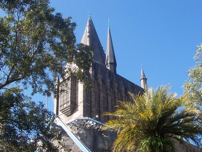 Normal_fans_harrypotterthemepark_construction_361
