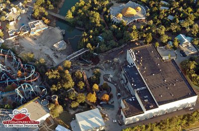 Normal_construction_overheadwwdec08_themeparkguy_003