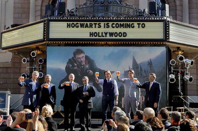 Normal_fans_wwohp_hollywood_announcement_001