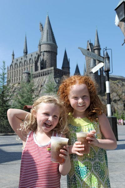 Normal_fans_wwohp_highres_059
