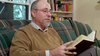 Thumb_books_beedle_arthurlevinereadingbeedle_015