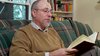 Thumb_books_beedle_arthurlevinereadingbeedle_017