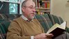 Thumb_books_beedle_arthurlevinereadingbeedle_018